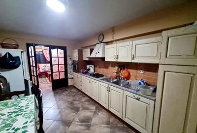 Vila P+1+M zona Militari - Pacii - str. Paralutelor constructie 2007 tip duplex - 34