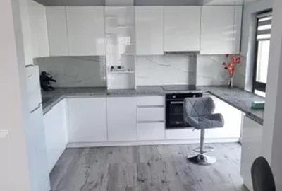 Apartament cu 2 camere decomandat, mobilat în Florești