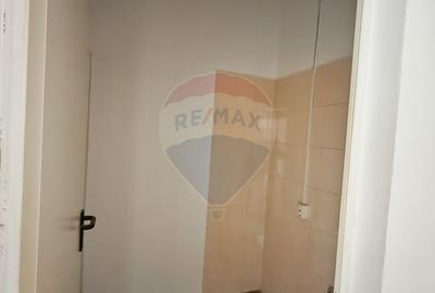 Spațiu comercial de 130mp de închiriat în zona 1 Mai - 10