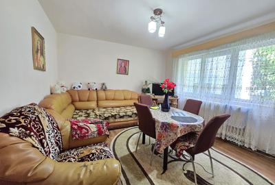 Apartament cu 3 camere semidecomandat, mobilat în Mănăștur