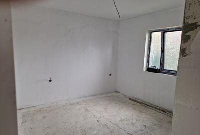 Agenție imobiliară vindem casa la sol cu 4 camere în Năvodari - 9