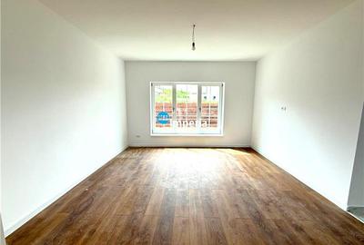 Vila moderna, 4 cam, 2 bai , 450 teren, priveliste, Valea Adanca Iasi - 10