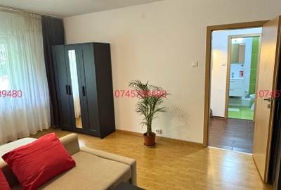 Garsoniera decomandată, 40mp, direct proprietar, Zona 13 Septembrie - 9