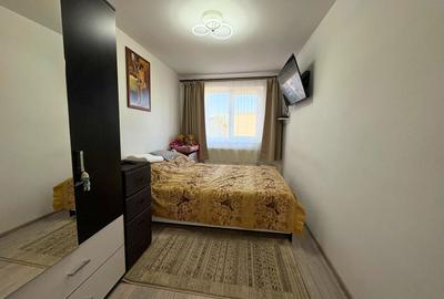 Apartament 2 camere decomandat zona Simeria (lângă piața Dolar) - 4