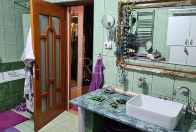 Vila superba 2012, P+1+M, 10+ camere, posibilitate business gradinita sau centru - 41