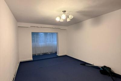 Apartament cu 3 camere în Zorilor