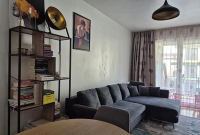 Apartament cu 2 camere, decomandat, parcare, zona Porii - 1