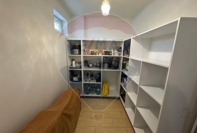 Casă / Vilă cu 6 camere de vânzare în zona Darmanesti - 6