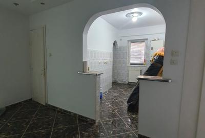 Apartament 3 cam /parter ,decomandat, pretabil spatiu comercial Dorohoi /Plevna - 1