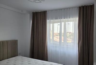 Apartament cu 3 camere semidecomandat, mobilat în Gorjului
