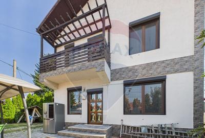 Casa / Vila cu 4 camere de vanzare in zona Est - 1