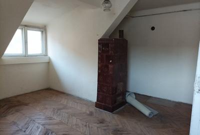 Apartament 3 camere liber la vanzare zona Central - 8
