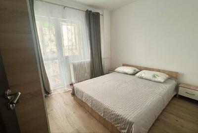 Apartament cu 2 camere semidecomandat, mobilat în Berceni
