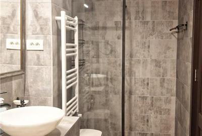 ULTRACENTRAL - 3 cam - Spatios - Decomandat - Terasa - Renovata - Etaj Intermedi - 16