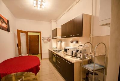 Mamaia, central, 3 camere decomandate lux, 130 mp - 6