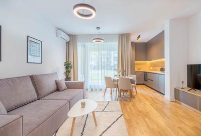 Apartament cu 3 camere semidecomandat, mobilat în Pipera