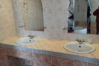 Vilă Parcul Circului , 8 camere, garaj dublu , AC ,Terase - 15