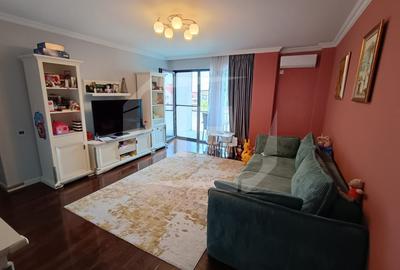 Apartament cu 2 camere semidecomandat, mobilat în Bună Ziua