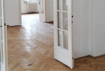 Casa solida parter si pod in zona Floreasca, 4 camere, inaltime 3,5m, garaj - 4