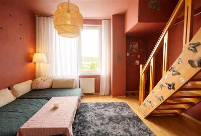 Vanzare apartament pe 2 nivele  in Ansamblu Oasului 86-90 - 1