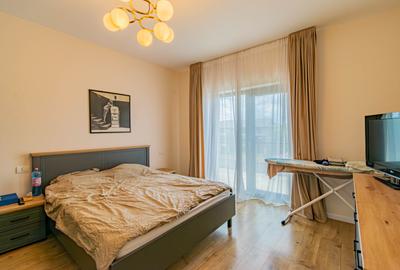 Vila complet mobilata si utilata, panouri, acumulatori, impecabila - 31