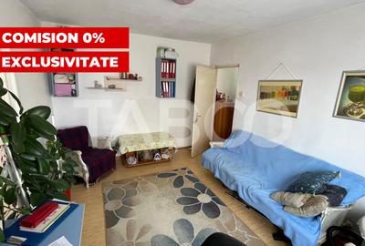 Apartament cu 2 camere semidecomandat, mobilat în Vasile Aaron