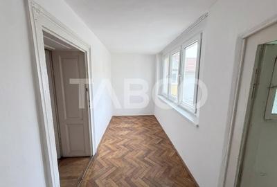 Apartament 3 camere 78 mp utili acces auto in curte Strada Dealului - 5