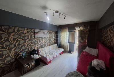 2 camere, et 4/10, bloc 1986, anvelopat- Crangasi - 1