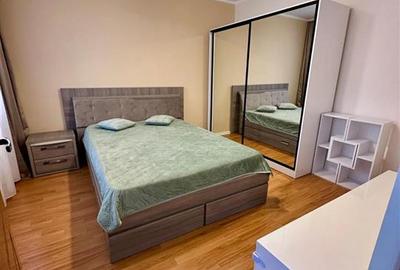 Apartament cu 2 camere semidecomandat în Podu Roș