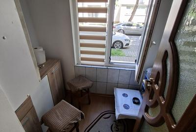 Apartament cu 2 camere decomandat, zona Nicolina - 8