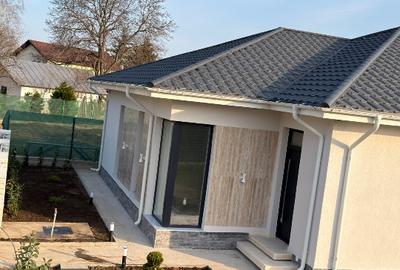 Casă de vânzare Bucov - 12