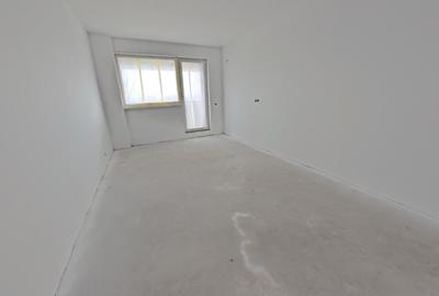 Apartament cu 2 camere decomandat în Berceni