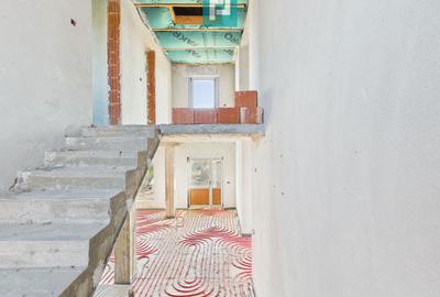 Proprietate impresionantă în Nădab - 25