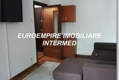 Garsoniera semidecomandata ,Zona Trocadero - 1