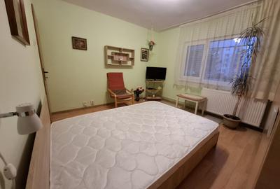 Apartament cu 2 camere decomandat, mobilat în Mărăști