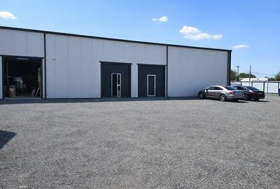 De Inchiriat - Hala si Birou - 240mp - MOGOSOAIA - 1