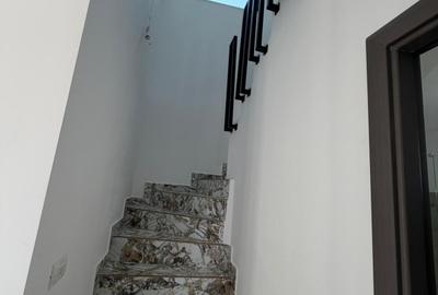 Casă P+E,4 camere, gata de mutare,900 m de blv. - 5