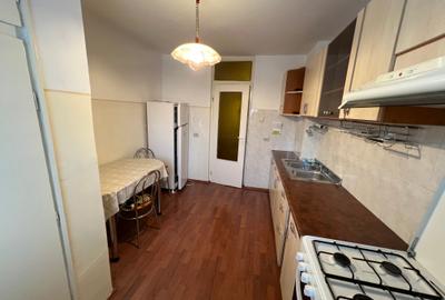 INCHIRIEZ apartament 3 camere decomandat,zona Strand - 9