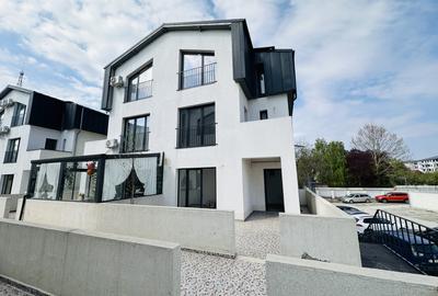 Super Vila în Roșu , 161 mp construiti, 2 garaje acoperite , duplex Apeductului - 1