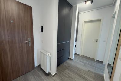 Apartament cu 2 camere de inchiriat in zona Tractorul la et 8/10,loc de parcare - 10
