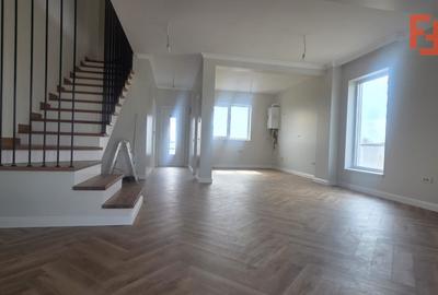 Proiect modern 4 camere, finisat la cheie, predare imediata - Mosnita Noua - 2