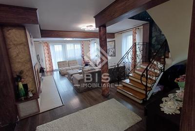 Casa P+1, Zona Sud, 186mp+1000mp curte - 2