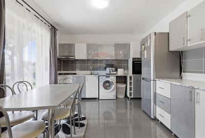 Casă cu 5 camere de inchiriat in Sofronea,Arad - 5