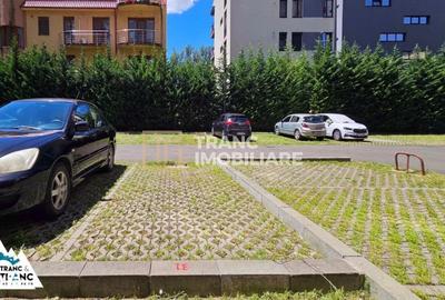 Parcare privata, ingradita, la blocurile Ared din Micalaca - 2