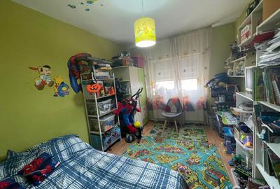 Apartament 3 Camere, Etaj 4, Strada 23 August - 6