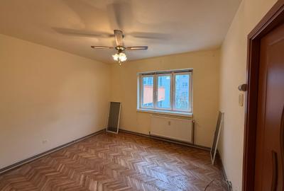 Apartament 3 camere , zona Minerului - 4