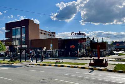 DE VÂNZARE  Complex Comercial Premium în Botoșani - 3
