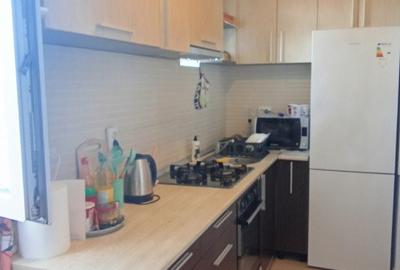 Apartament 3 camere, Nufarul, Str. Piata Nucetului - 7