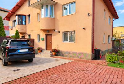Casa spatioasa P+1+pod, zona Metrou Aparatorii Patriei – curte 190 mp teren - 1
