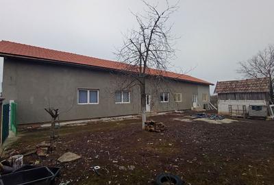 Casa Individuala Suprafete Generoase, Teren Mare, La Rosu - 3